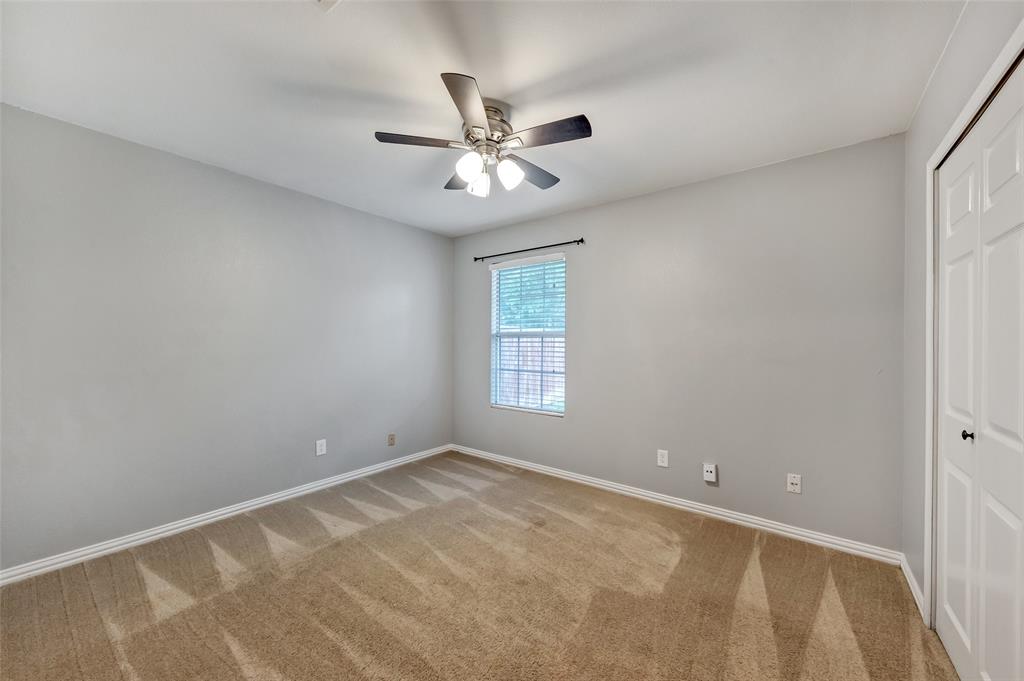 408 North Walnut Street Roanoke, TX 76262 - Photo 16 of 25