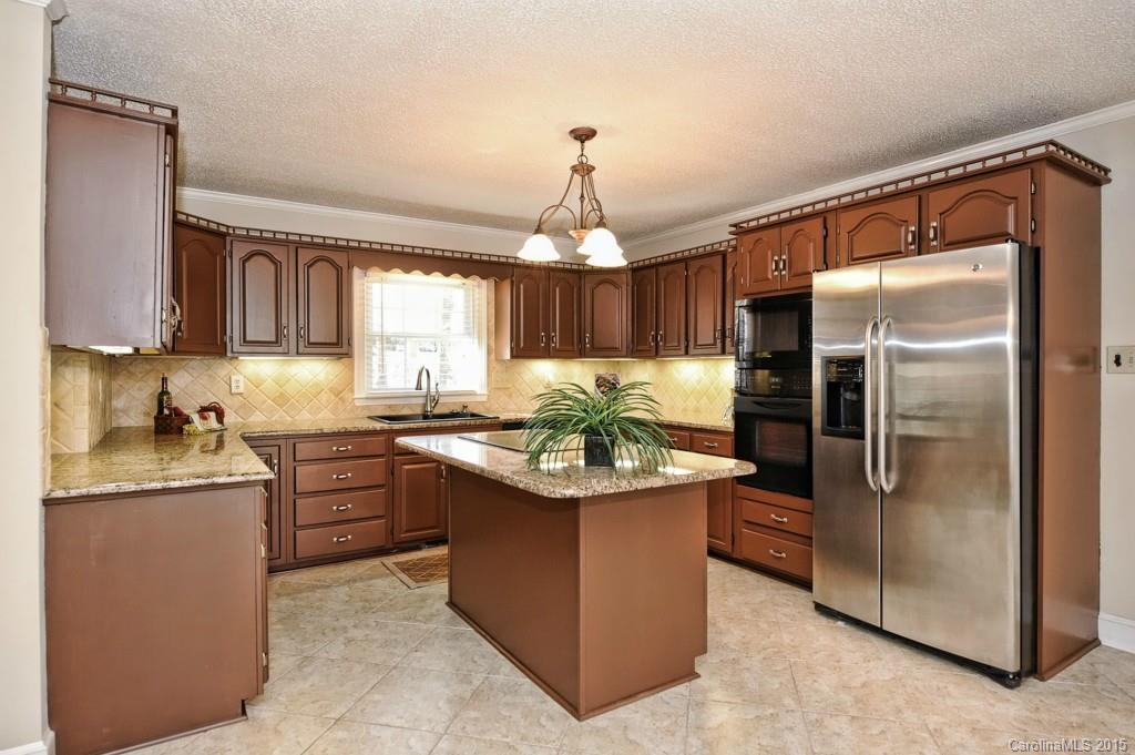 7106 Forest Ridge Road Matthews, NC 28104 - Photo 7 of 23 Gallery Image 7