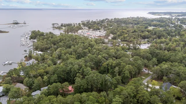 $39,900 | 1408 Seafarer Drive, Oriental, NC 28571