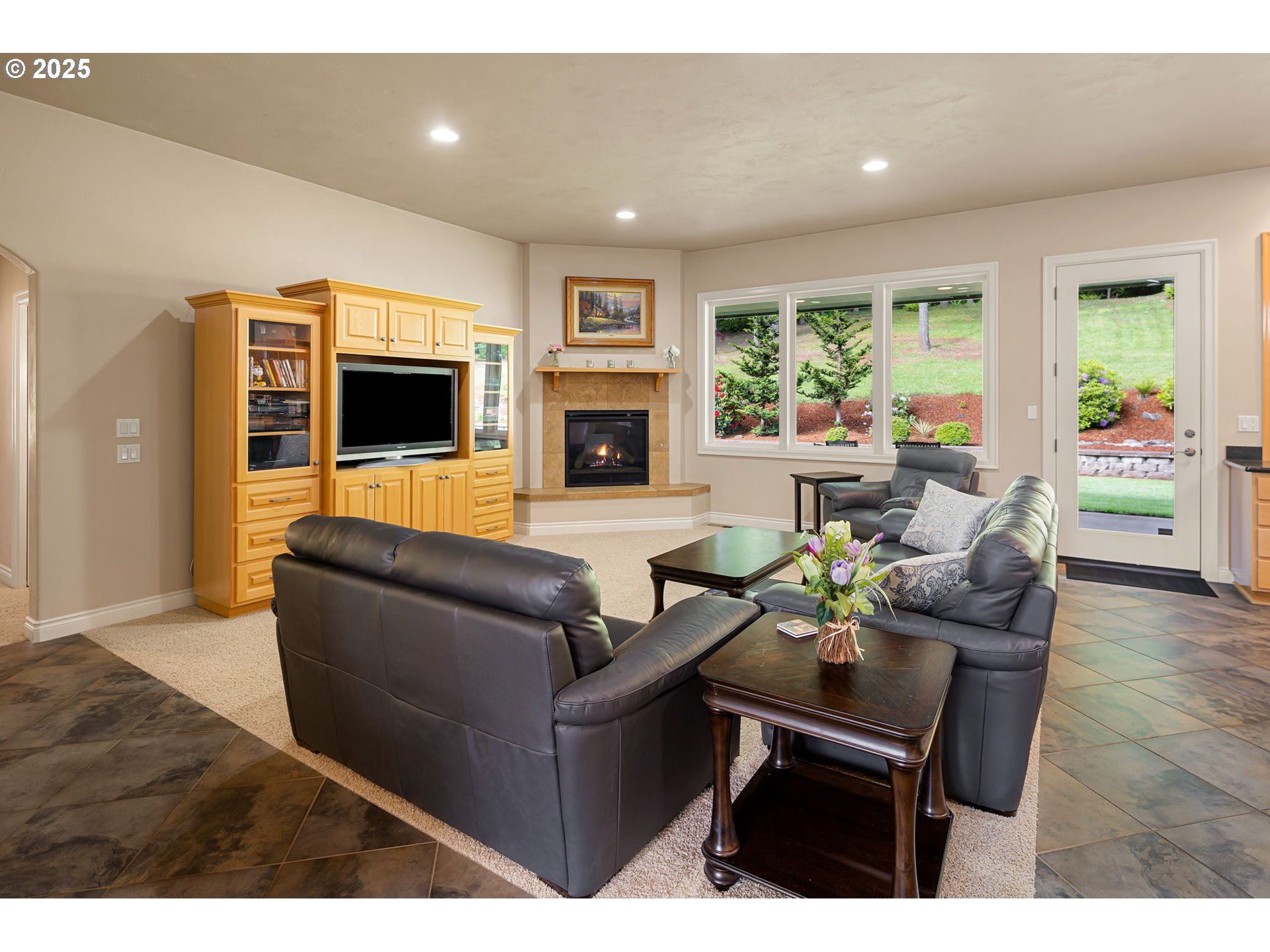 28163 Skyridge Drive Eugene, OR 97405 - Photo 14 of 48