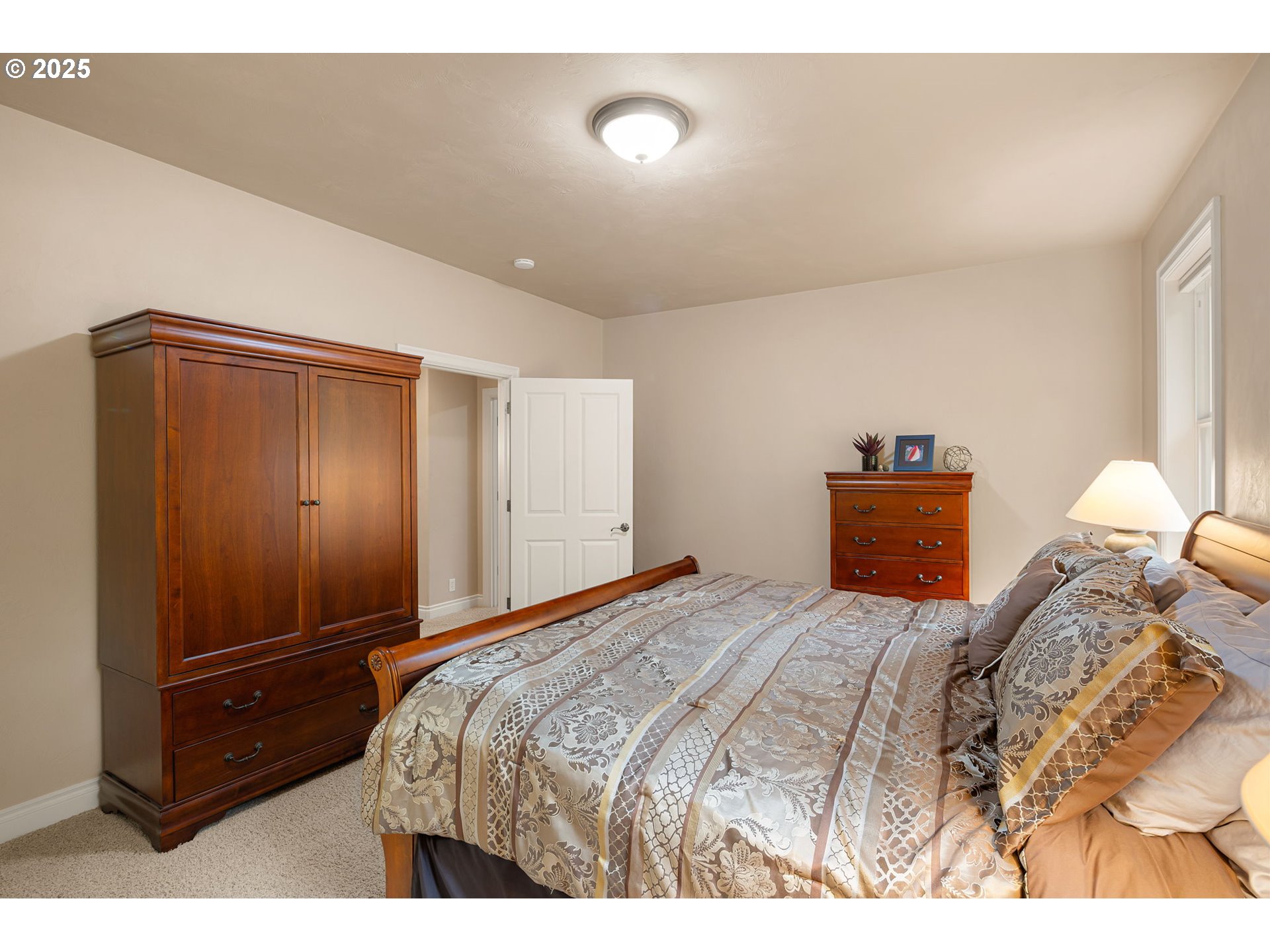 28163 Skyridge Drive Eugene, OR 97405 - Photo 30 of 48