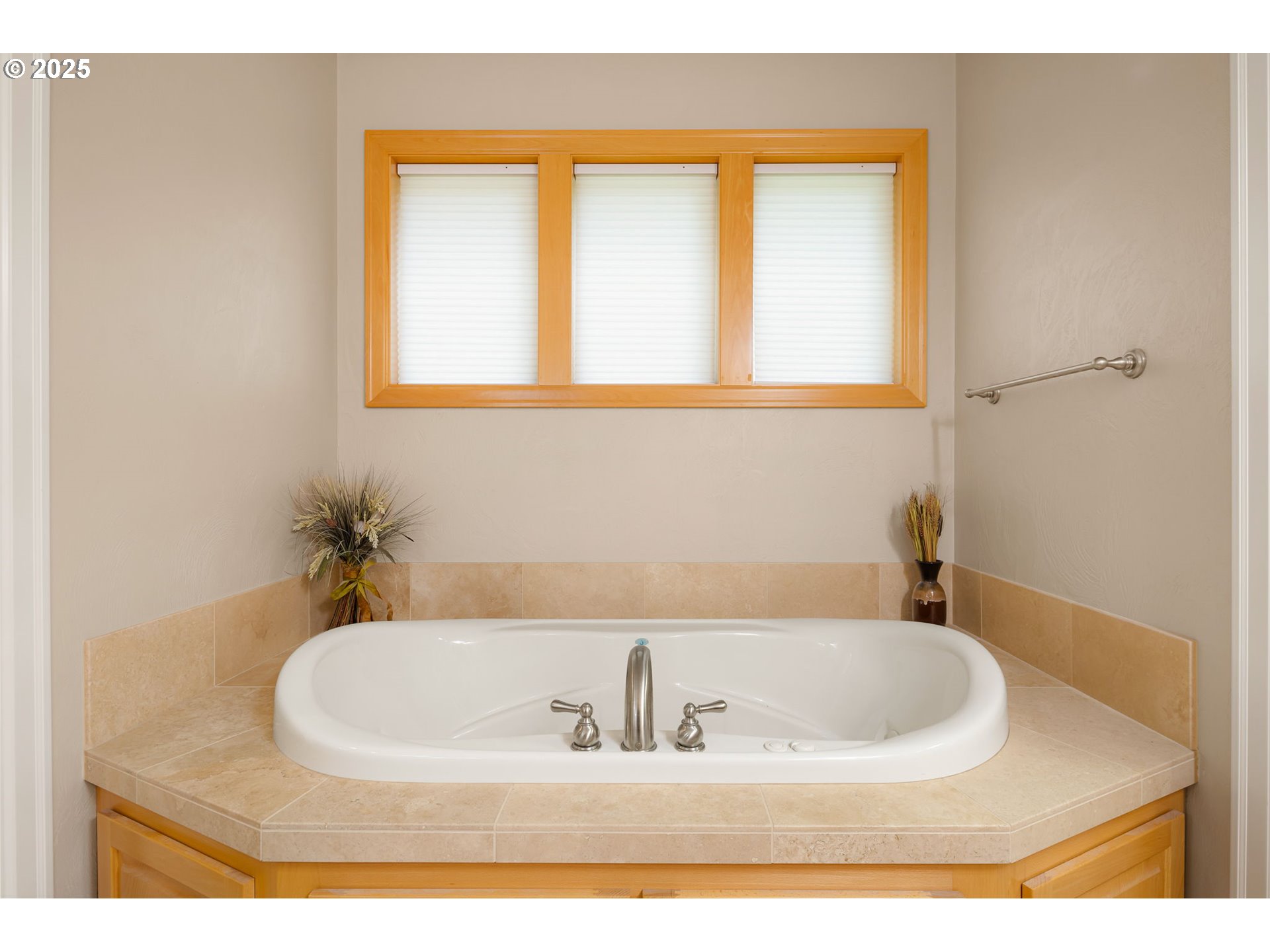 28163 Skyridge Drive Eugene, OR 97405 - Photo 33 of 48