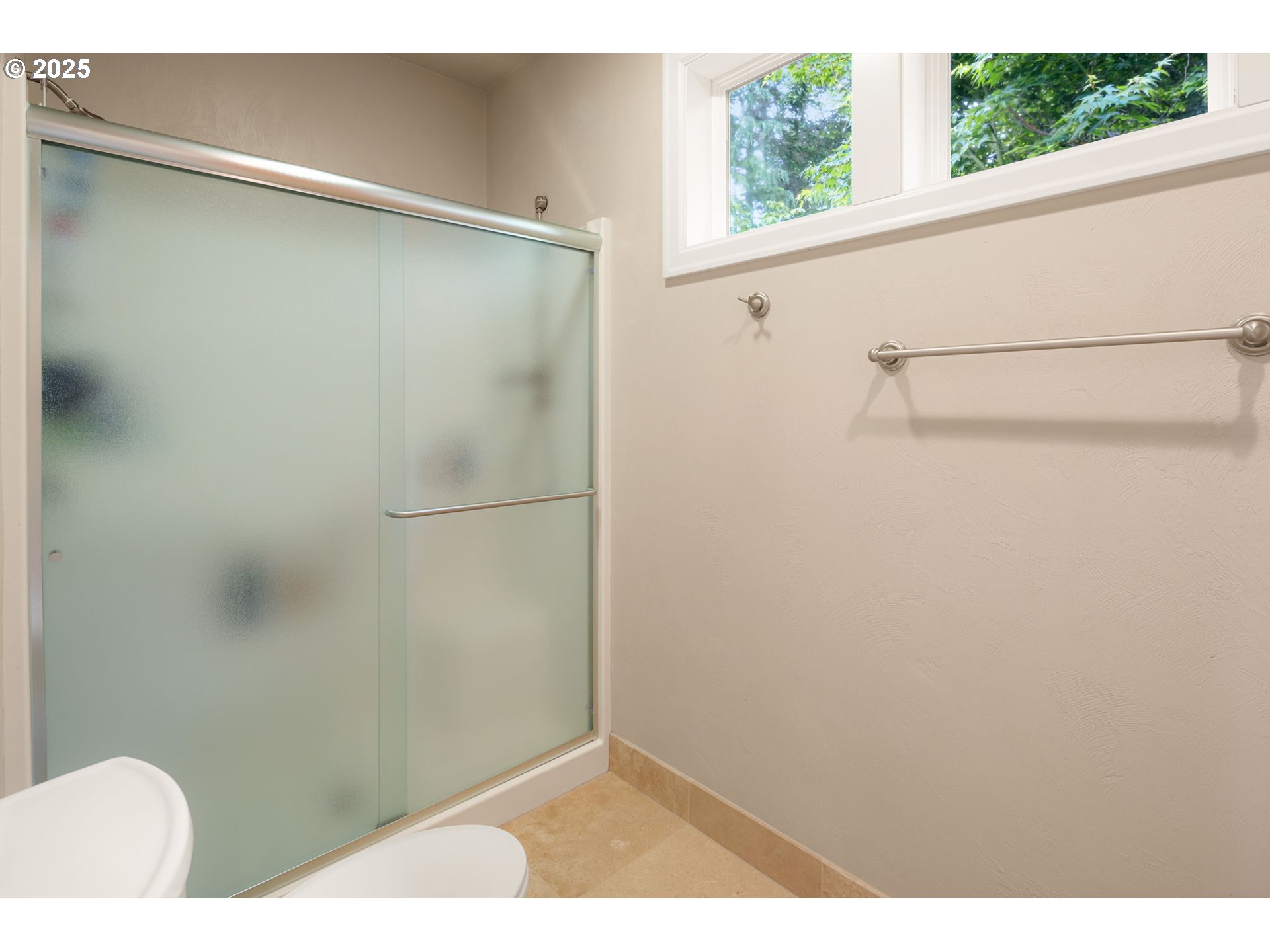 28163 Skyridge Drive Eugene, OR 97405 - Photo 35 of 48