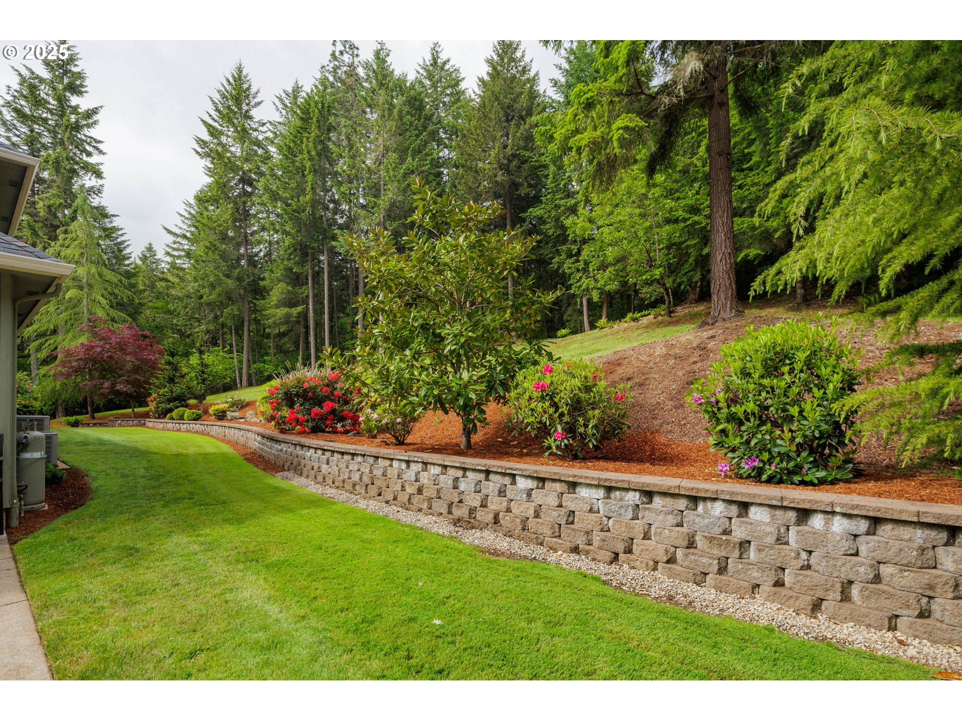 28163 Skyridge Drive Eugene, OR 97405 - Photo 42 of 48