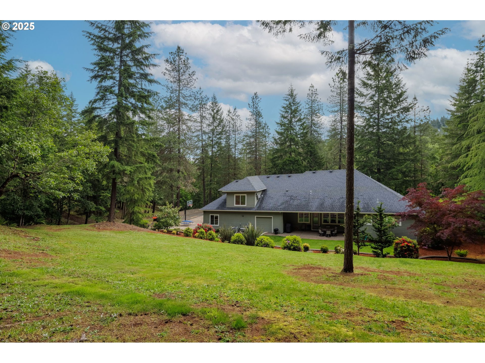 28163 Skyridge Drive Eugene, OR 97405 - Photo 44 of 48