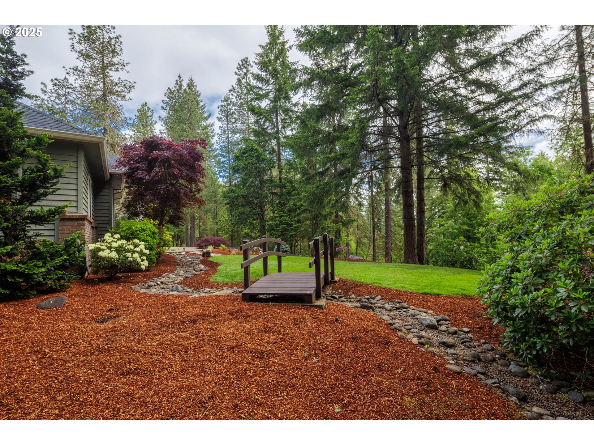 28163 Skyridge Drive Eugene, OR 97405 - Photo 45 of 48