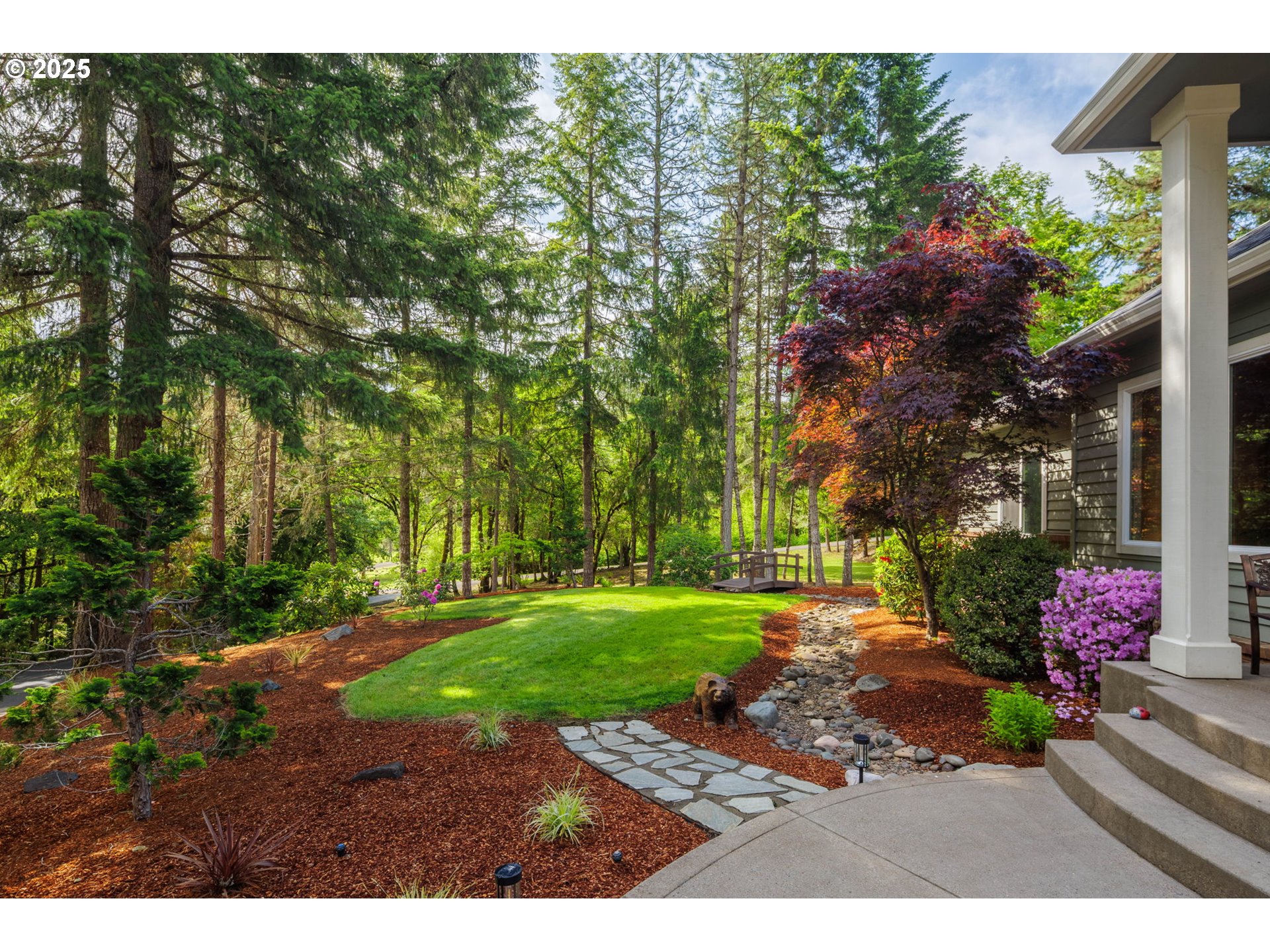 28163 Skyridge Drive Eugene, OR 97405 - Photo 6 of 48