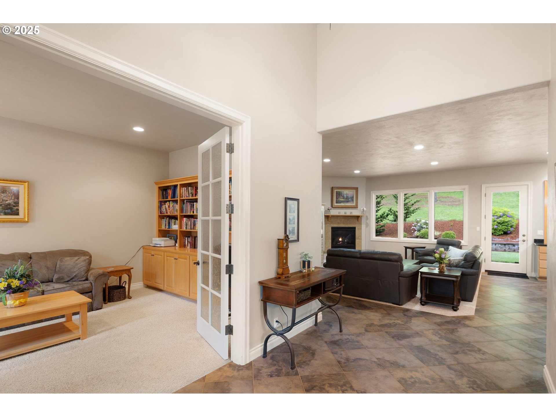 28163 Skyridge Drive Eugene, OR 97405 - Photo 7 of 48