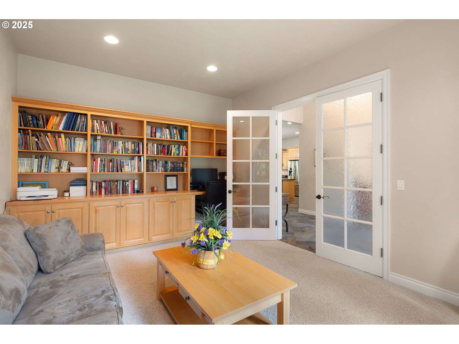 28163 Skyridge Drive Eugene, OR 97405 - Photo 10 of 48