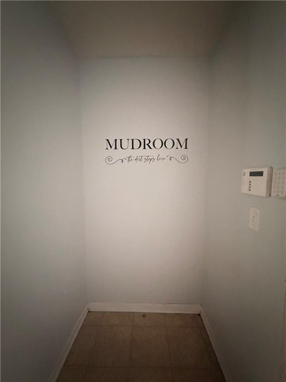 620 Superior Way Fairburn, GA 30213 - Photo 5 of 28