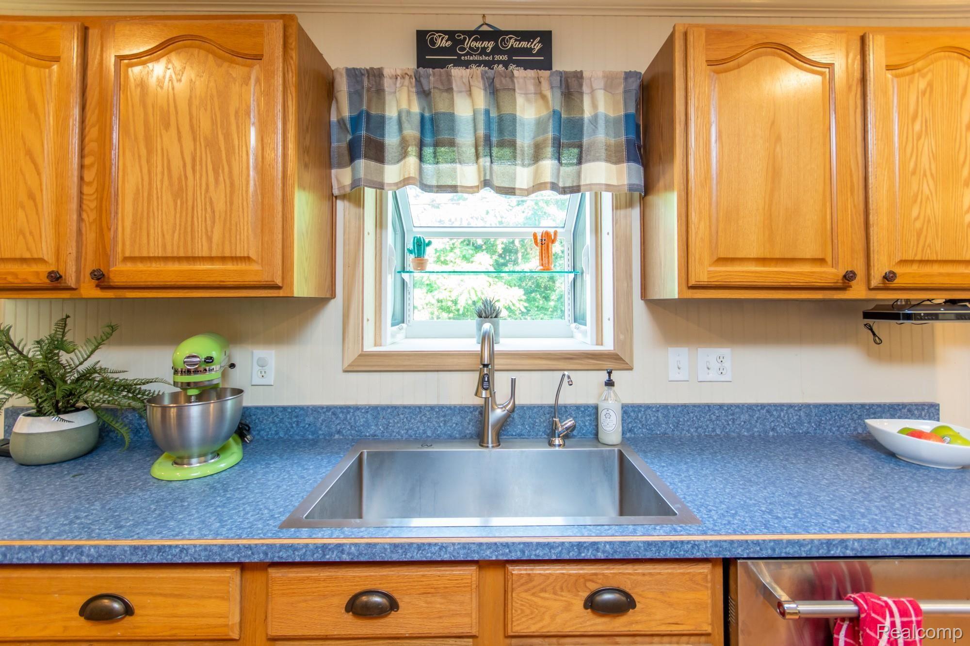 11143 Mcgregor Road Pinckney, MI 48169 - Photo 23 of 51 DSC_0658.jpg