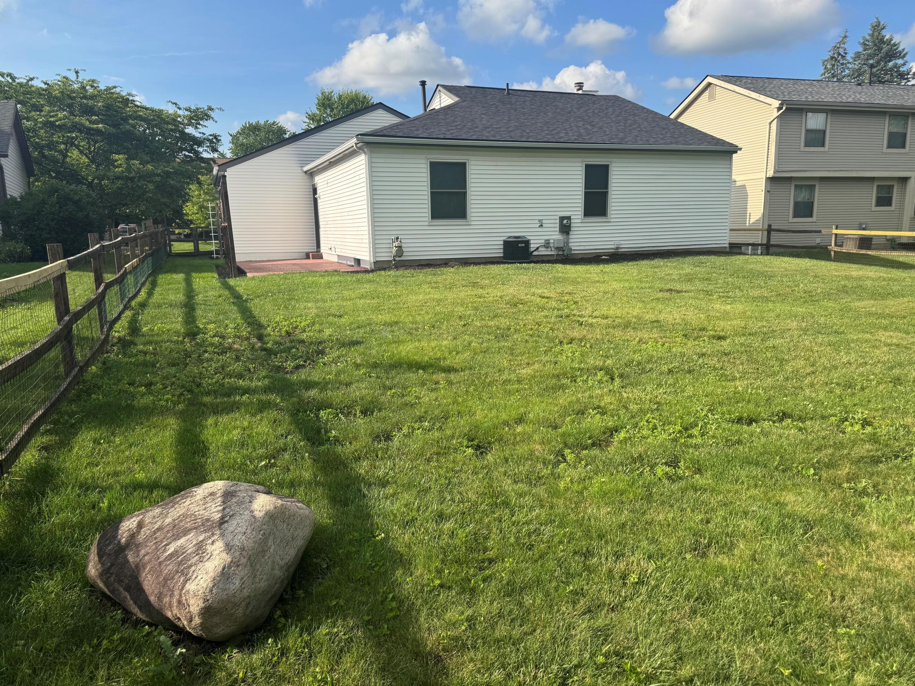 3653 Mountshannon Road Columbus, OH 43221 - Photo 2 of 5 2