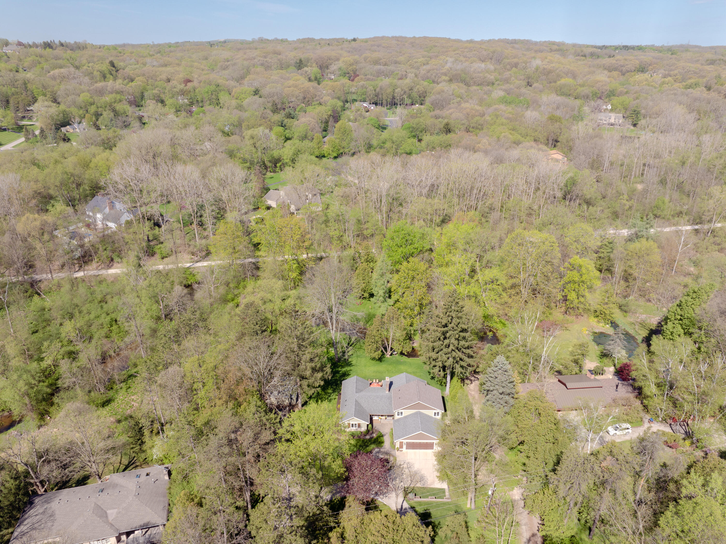 5680 North Livernois Road Rochester, MI 48306 - Photo 3 of 62 5680 N Livernoise Rd-4
