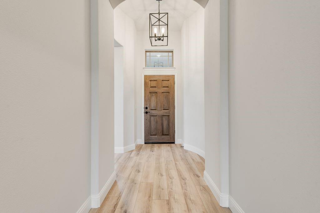 400 Mcalpine Springtown, TX 76082 - Photo 3 of 22 Gallery Image 3