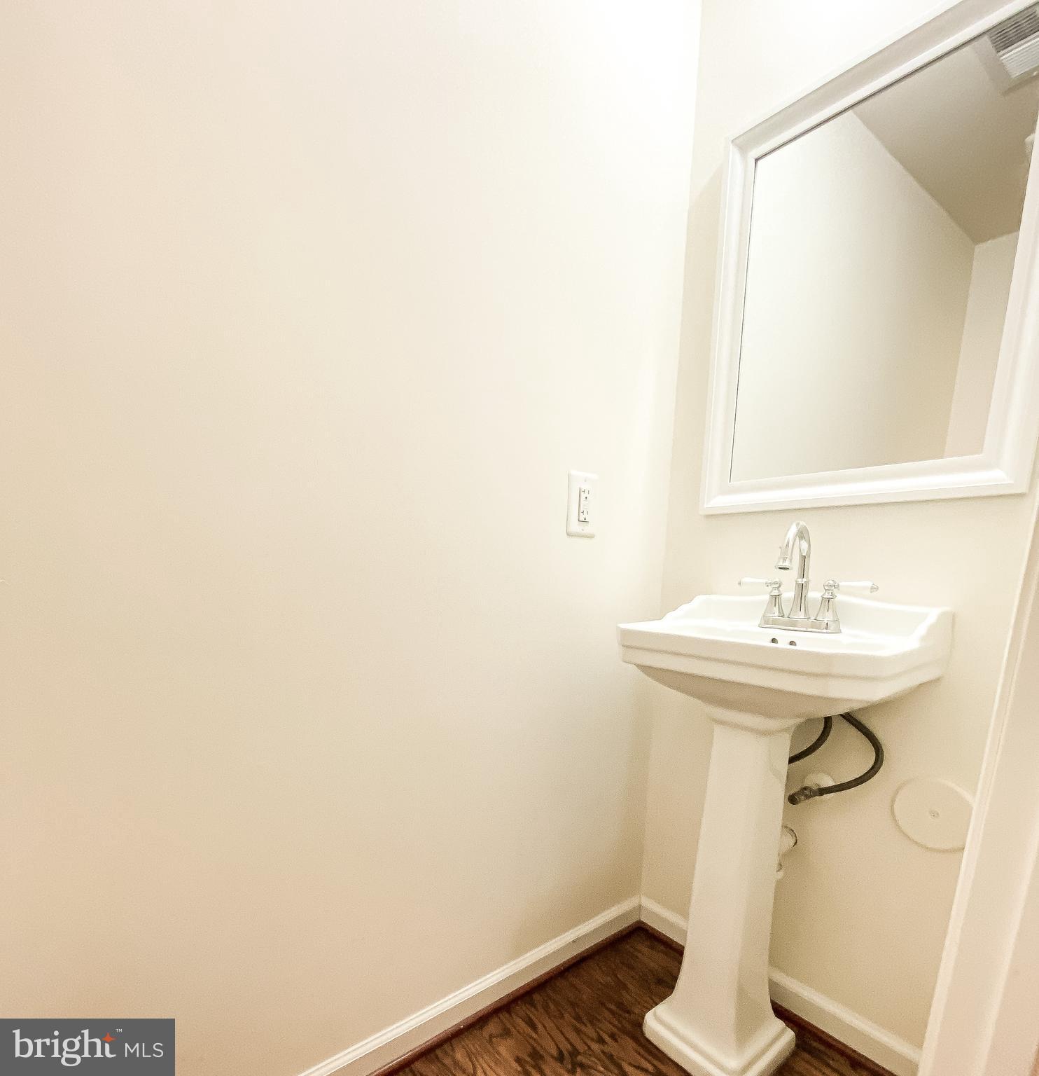 7339 Summit Rock Road Elkridge, MD 21075 - Photo 4 of 18 Gallery Image 4