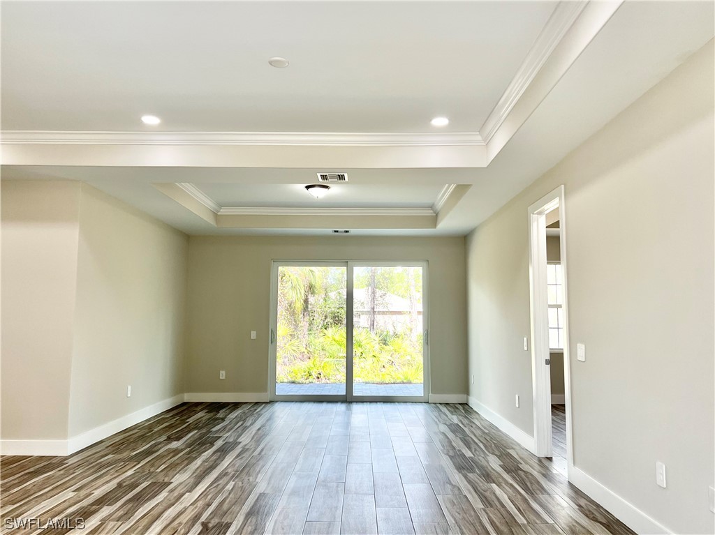 2001 Grayson Avenue Alva, FL 33920 - Photo 4 of 13