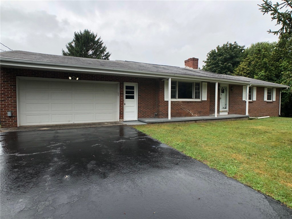 507 Salt Road Webster, NY 14580 - Photo 1 of 1 All brick ranch.
