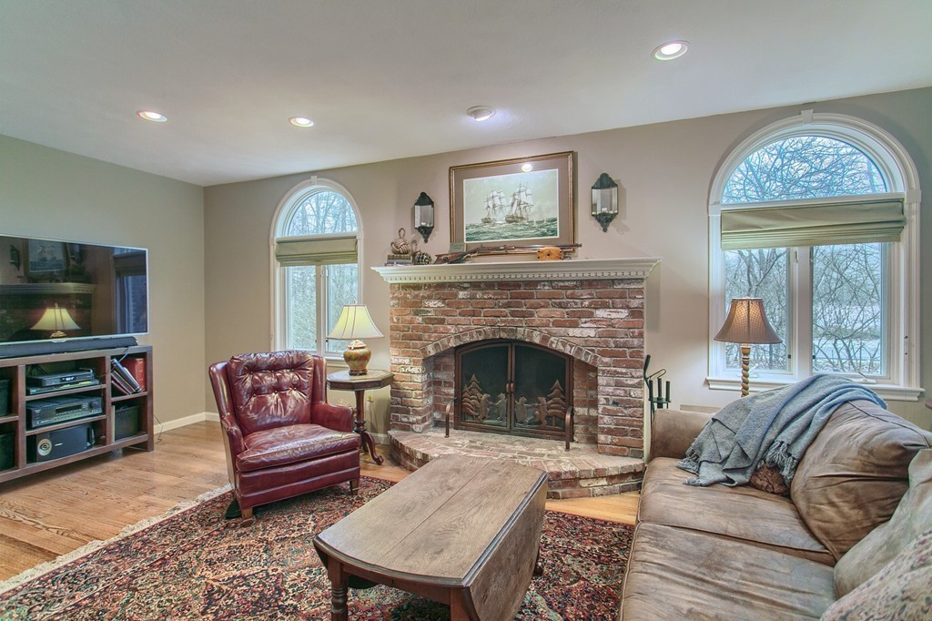 116 Spectacle Pond Road Littleton, MA 01460 - Photo 9 of 29 Gallery Image 9