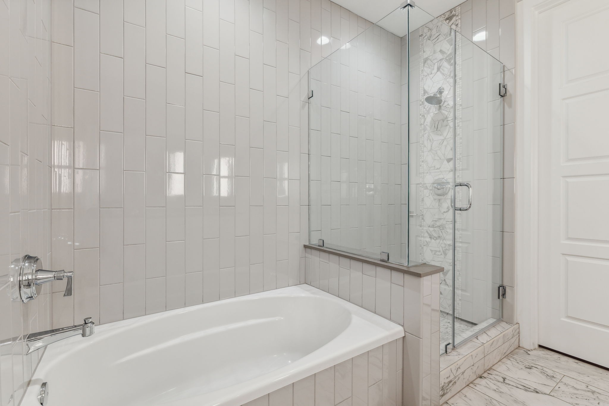 20 Rutledge Street, Unit 605 Nashville, TN 37210 - Photo 17 of 63 A big soaking tub greets you for a peaceful respite.