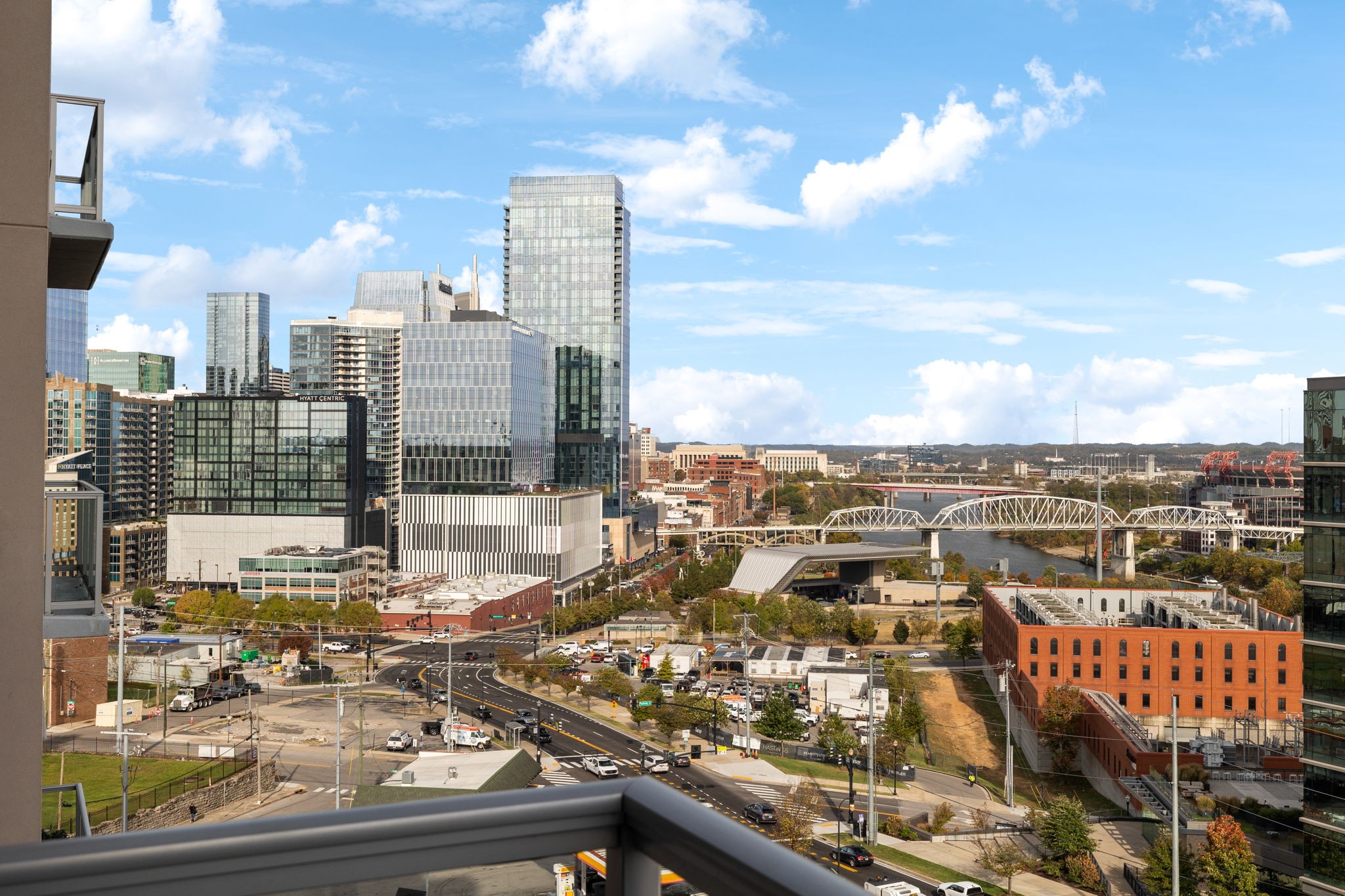 20 Rutledge Street, Unit 605 Nashville, TN 37210 - Photo 21 of 63 The view is really beautiful.