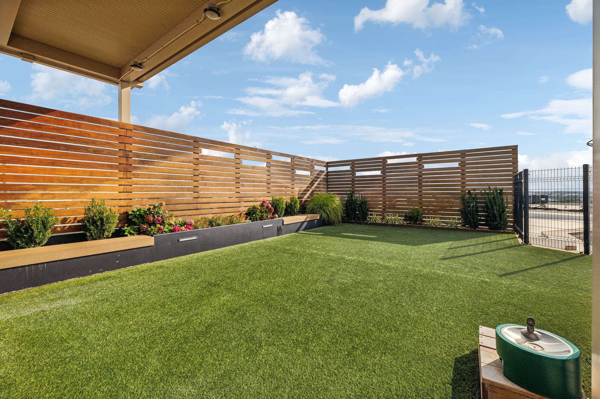 20 Rutledge Street, Unit 605 Nashville, TN 37210 - Photo 41 of 63 There's a dog park on the 8th floor as well!