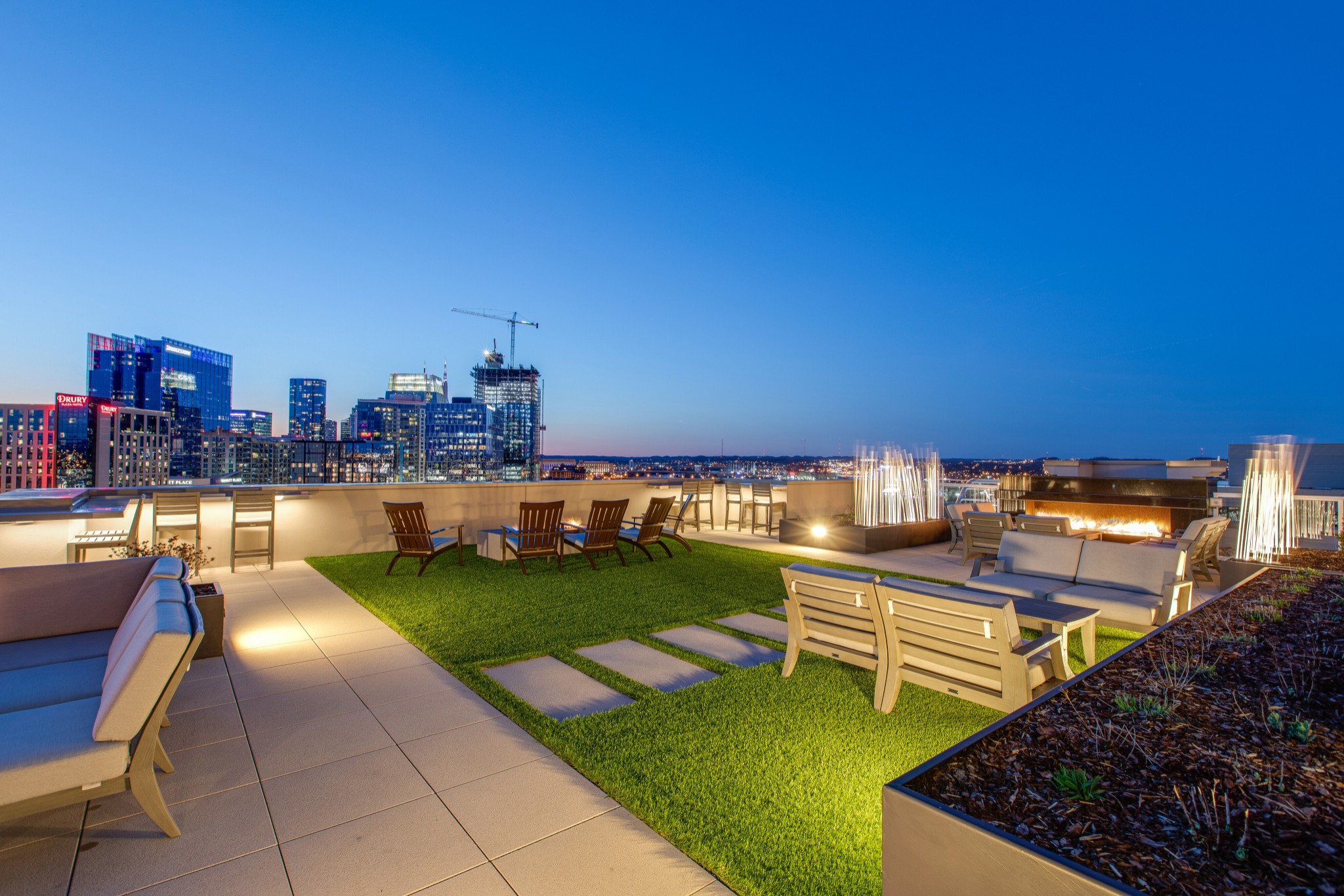 20 Rutledge Street, Unit 605 Nashville, TN 37210 - Photo 58 of 63 The roof in the evening..