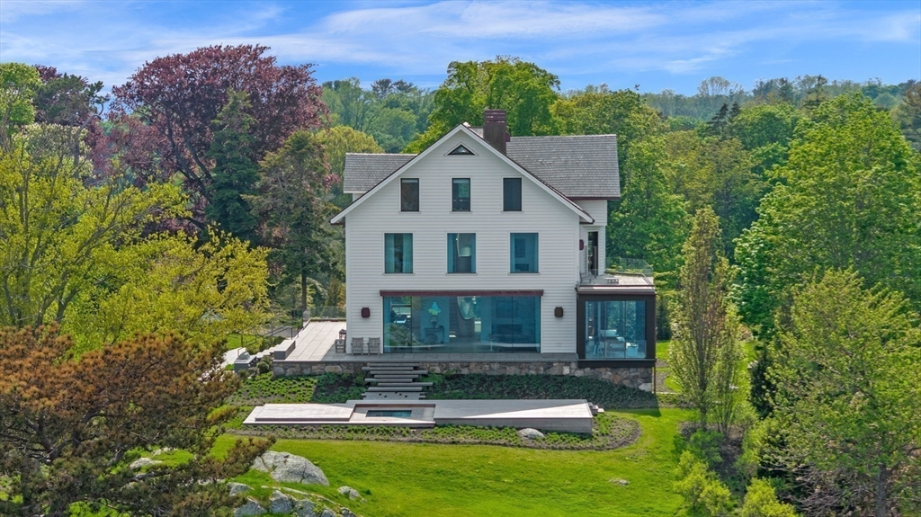 20 Crowninshield Road Marblehead, MA 01945 - Photo 36 of 42