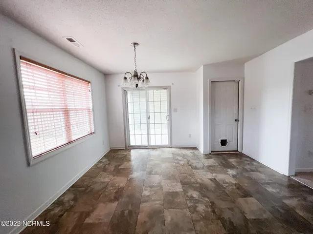 $1,500 | 242 Smallwood Road, Hubert, NC 28539