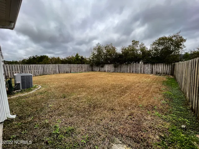 $1,500 | 242 Smallwood Road, Hubert, NC 28539