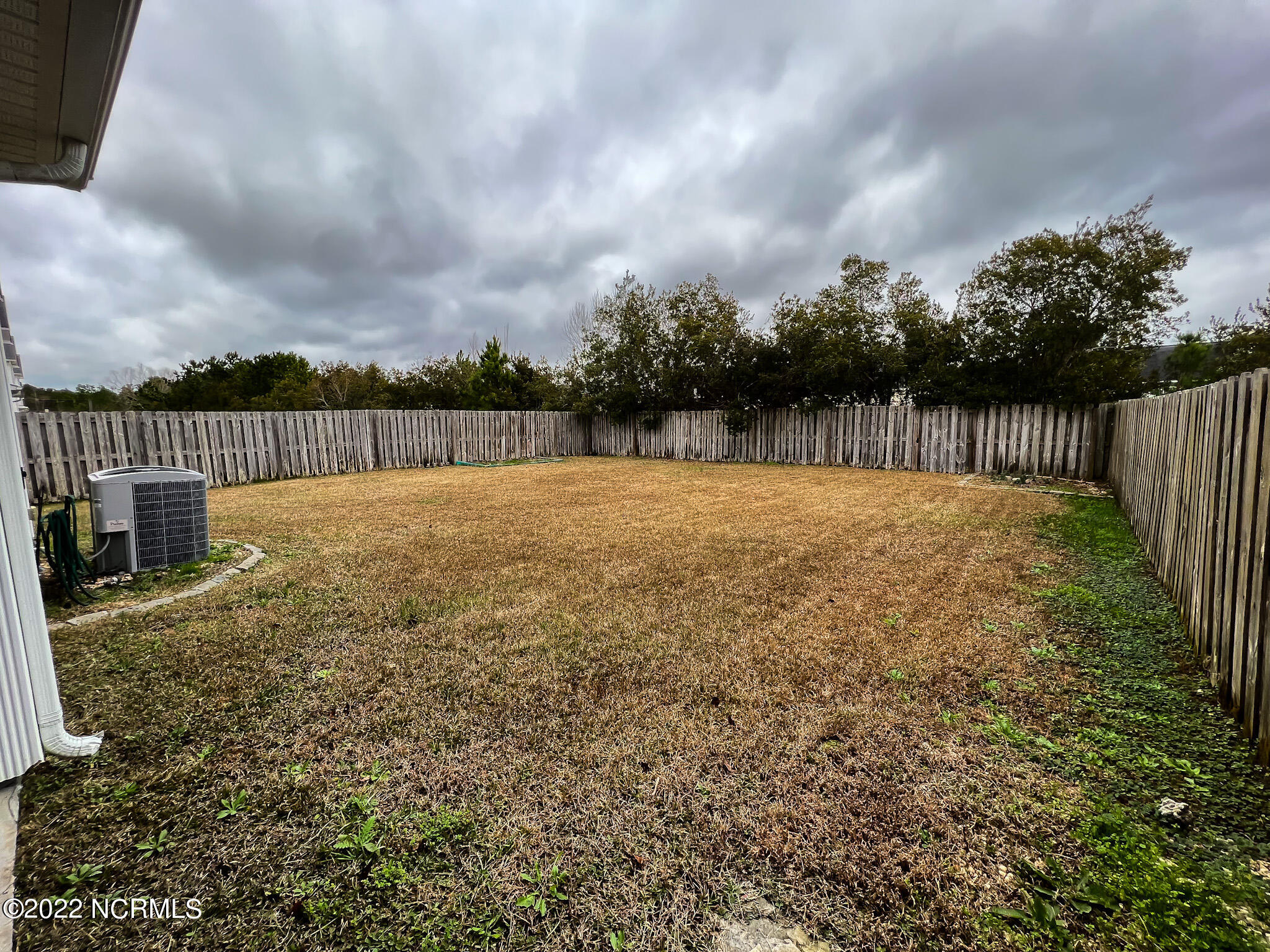 242 Smallwood Road Hubert, NC 28539 - Photo 4 of 12 IMG_2189