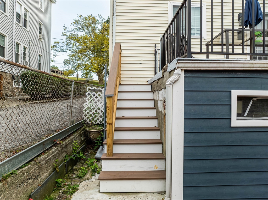 166 Bradford Avenue Fall River, MA 02721 - Photo 9 of 42
