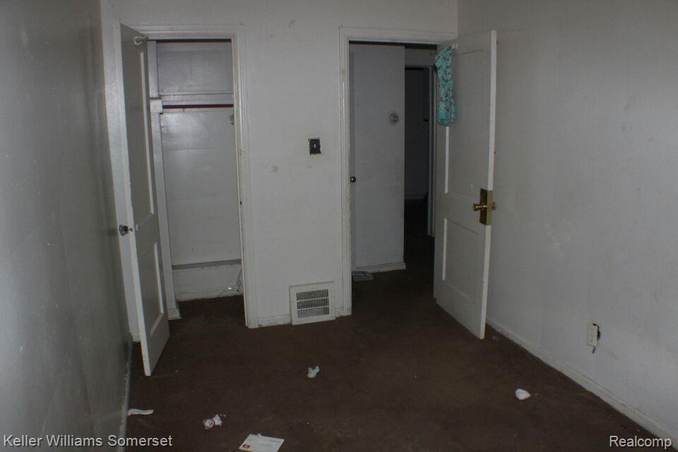 15145 Evergreen Road Detroit, MI 48223 - Photo 38 of 41
