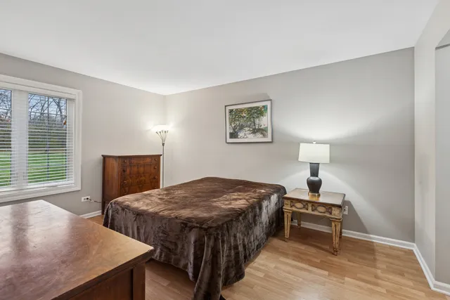 $350,000 | 724 Maplewood Court, Unit 34B, Willowbrook, IL 60527