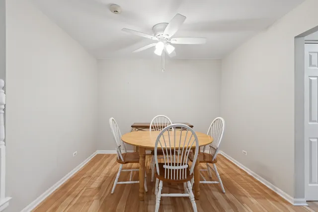 $350,000 | 724 Maplewood Court, Unit 34B, Willowbrook, IL 60527