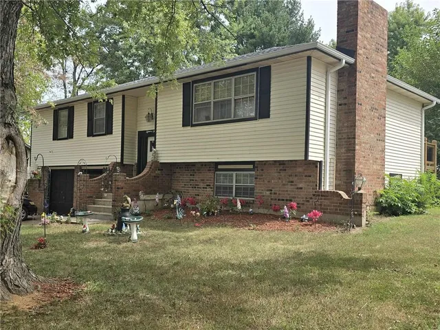 $269,900 | 1502 South Main Street, Clinton, MO 64735