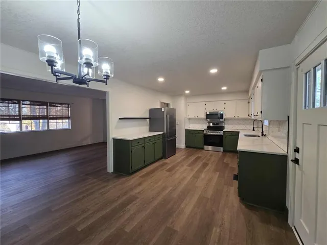 $259,900 | 1502 South Main Street, Clinton, MO 64735