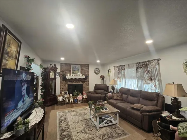 $269,900 | 1502 South Main Street, Clinton, MO 64735