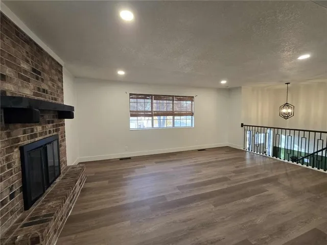 $259,900 | 1502 South Main Street, Clinton, MO 64735