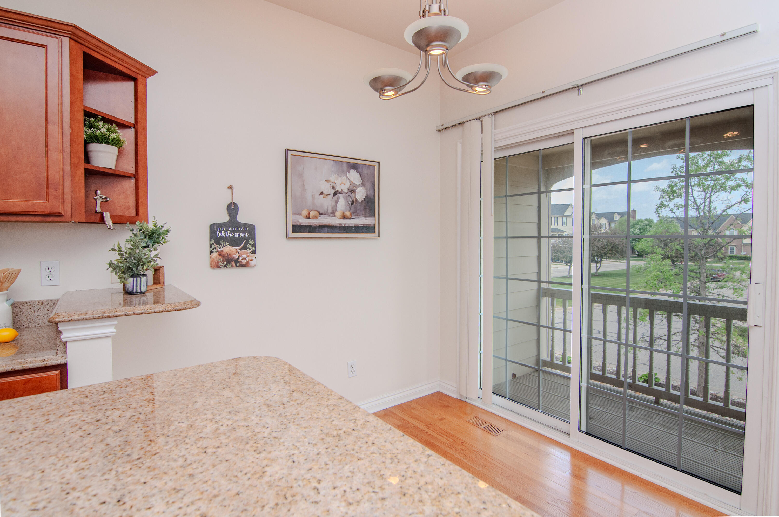 45587 North Stonewood Road Canton, MI 48187 - Photo 14 of 62 014