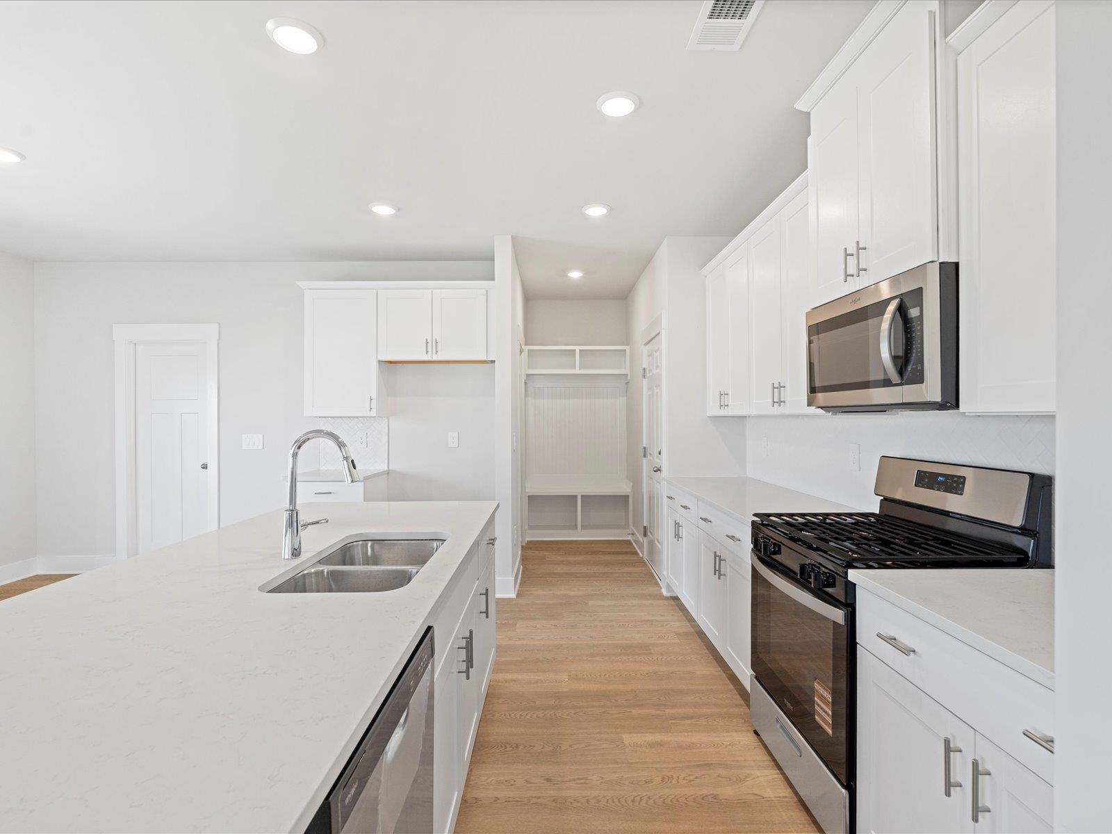 803 Burghley Circle Greer, SC 29651 - Photo 6 of 29