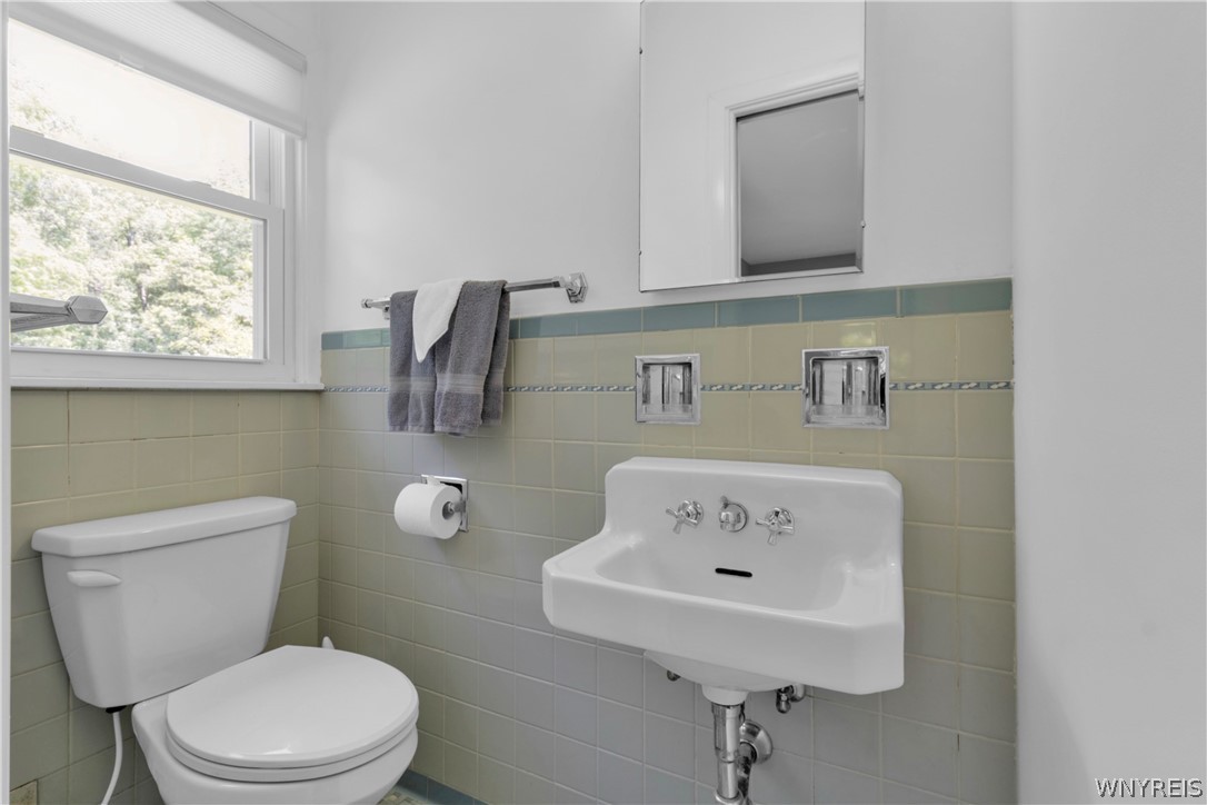 150 Girdle Road East Aurora, NY 14052 - Photo 33 of 47