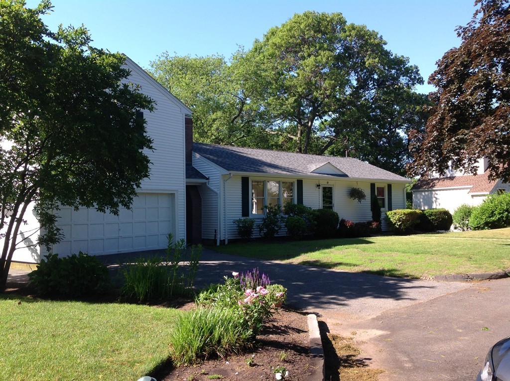 21 Ridge Road Marblehead, MA 01945 - Photo 2 of 19 Gallery Image 2
