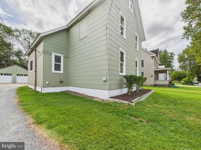 $239,999 | 206 Academy Street, Greensboro, MD 21639