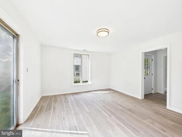 $239,999 | 206 Academy Street, Greensboro, MD 21639