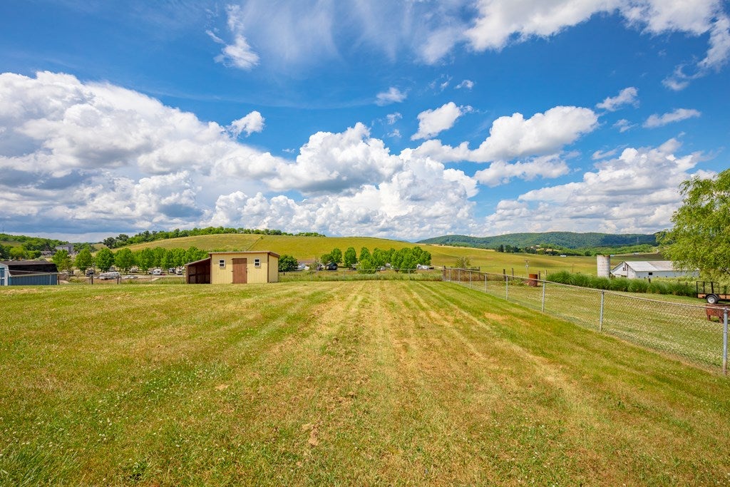 236 Whispering Pines Road Max Meadows, VA 24360 - Photo 60 of 74 Gallery Image 60