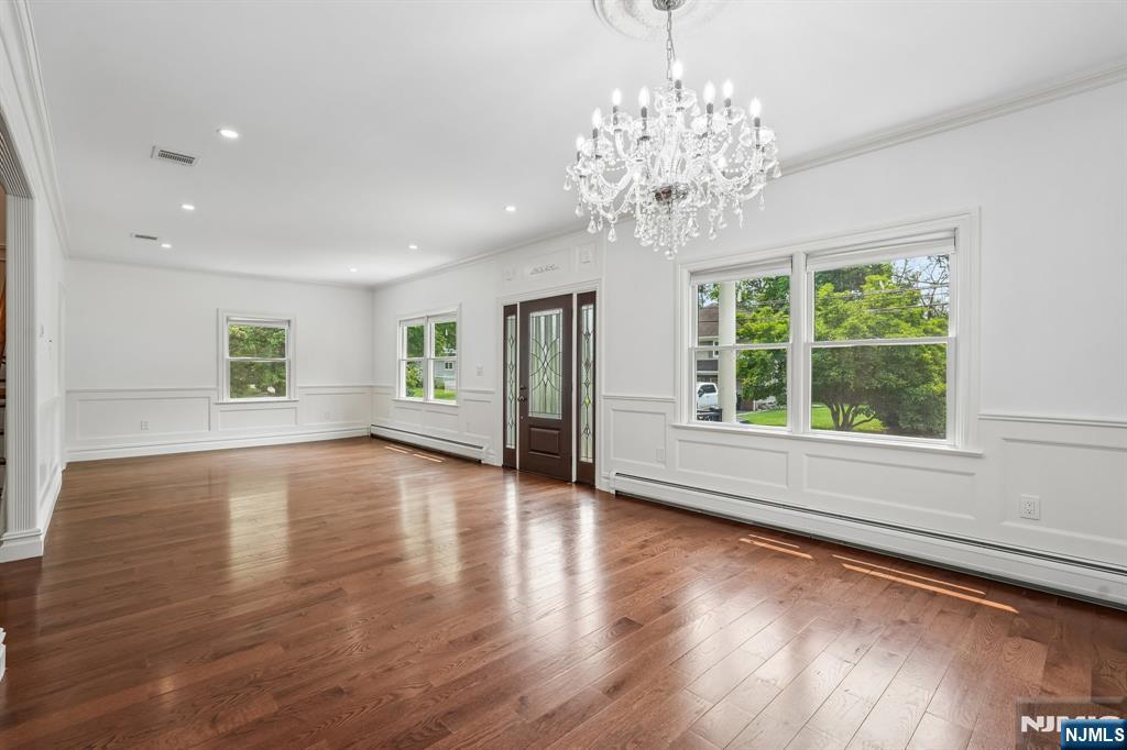 109 Prospect Street Paramus, NJ 07652 - Photo 6 of 33 Gallery Image 6