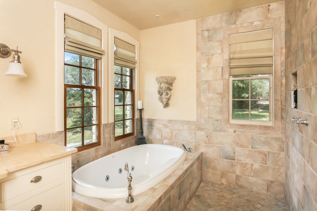 4535 Morris Ranch Road Fredericksburg, TX 78624 - Photo 17 of 46 Gallery Image 17