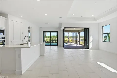 $675,000 | 1954 Fresno Avenue, Naples, FL 34120