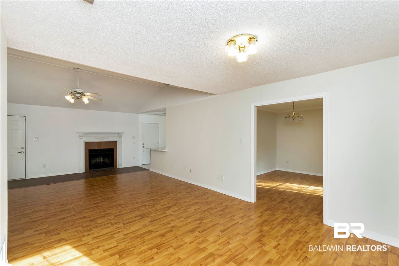 5266 Maudelayne Drive North Mobile, AL 36693 - Photo 4 of 39