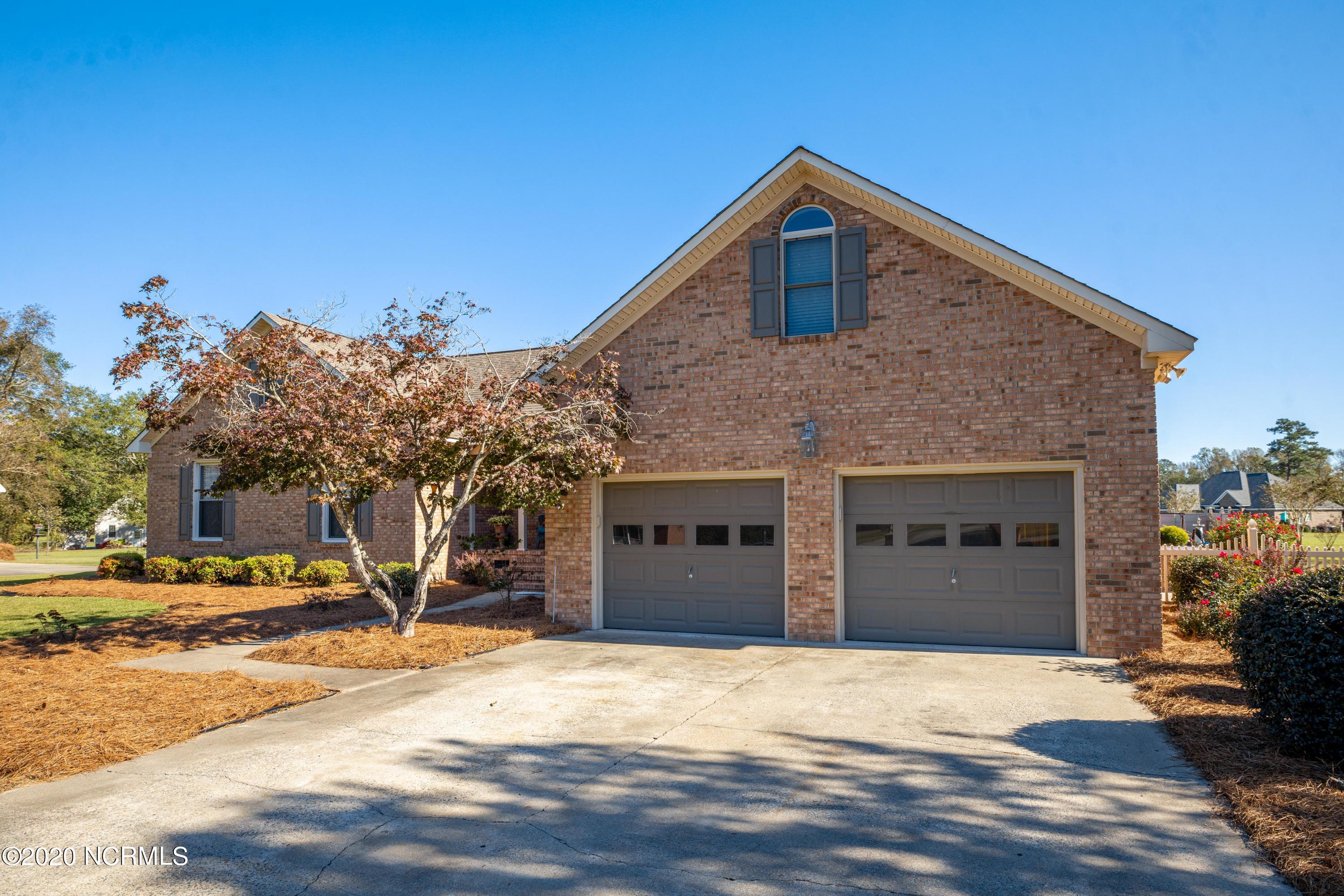 2912 Fox Run Circle Kinston, NC 28504 - Photo 4 of 63 2912 Fox Run Cir-4